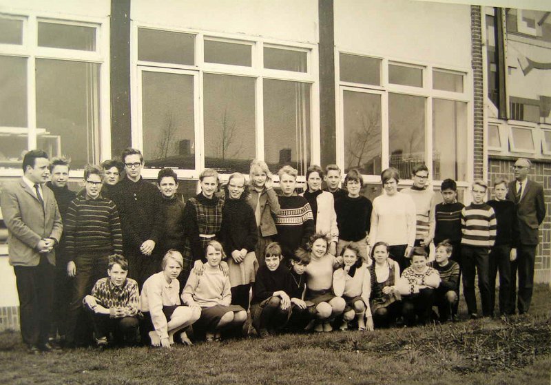 Schoolfoto de Kampanje klas 1 1966 - 1967.jpg